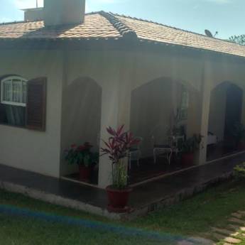 Comprar o produto de Casa residencial á venda condomínio Ville de Chamonix Itatiba  em Venda - Casas em Itatiba, SP por Solutudo
