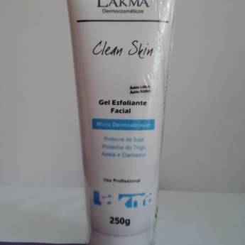 Comprar o produto de GEL ESFOLIANTE FACIAL REVITALIZANTE 100/250ML em Limpeza da Pele em Bauru, SP por Solutudo