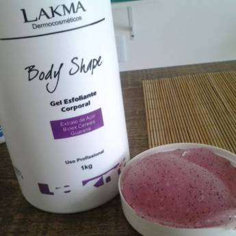 Comprar o produto de GEL ESFOLIANTE CORPORAL REVITALIZANTE 1KG em Massagem em Bauru, SP por Solutudo