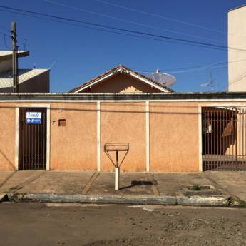 Comprar o produto de Casa / Cohab em Venda - Casas em Ourinhos, SP por Solutudo