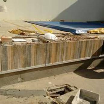 Comprar produto Revestimento Hd Efeito madeira rústica em Outros Serviços pela empresa Nicolino Construções em Bauru, SP