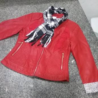 Comprar o produto de Jaqueta Vermelha em Feminino em Tatuí, SP por Solutudo