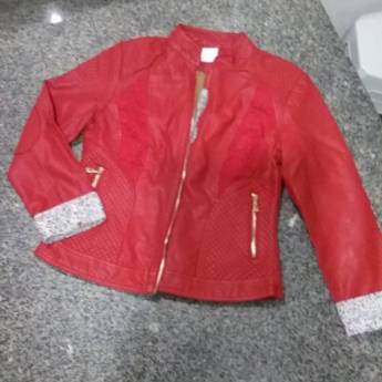 Comprar o produto de Jaqueta Vermelha em Feminino em Tatuí, SP por Solutudo
