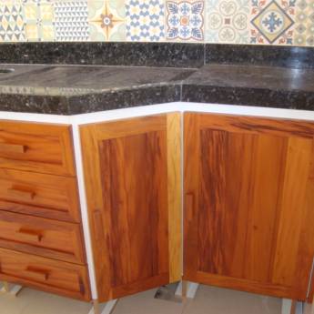 Comprar o produto de Acabamento em (madeira de demolição) Peroba Rosa em Casa, Móveis e Decoração em Assis, SP por Solutudo