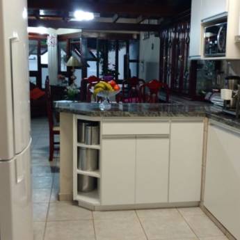 Comprar o produto de CA-063 Casa Palmeiras em Venda - Casas em Caraguatatuba, SP por Solutudo