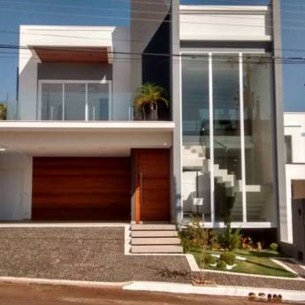 Comprar o produto de Vende-se casa  em Venda - Casas em Bauru, SP por Solutudo