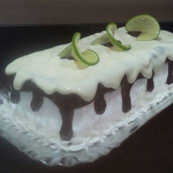 Comprar o produto de Bolo trufado com mousse de limão em Outros Serviços em Bauru, SP por Solutudo
