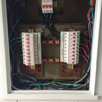 Comprar o produto de Adequação de quadro de disjuntor em Outros Serviços em Valinhos, SP por Solutudo