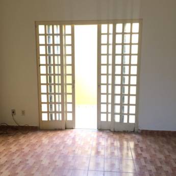 Comprar o produto de Residência Vila Ouro Verde - Ref:  3265 em Aluguel - Casas em Assis, SP por Solutudo