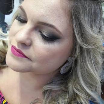 Comprar o produto de Escova, Lisa, Modeladora, Cachos Perfeitos e Penteados Exclusivos  em Outros Serviços em Assis, SP por Solutudo