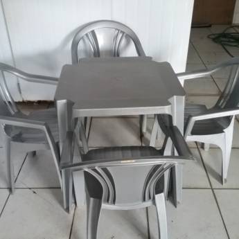 Comprar o produto de Mesa Plastica com 4 Cadeiras em A Classificar em Assis, SP por Solutudo