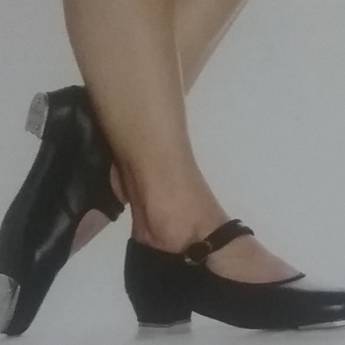 Comprar o produto de Sapato de Sapateado para Estudante - S81/87 em A Classificar em Tatuí, SP por Solutudo