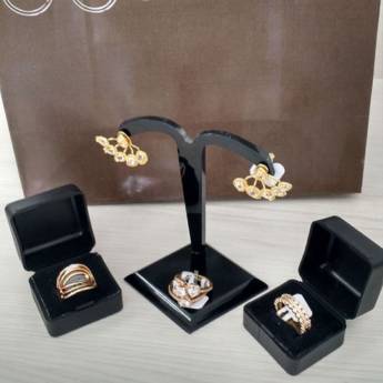 Comprar o produto de Presente especial em Avaré em Calçados, Roupas e Bolsas em Avaré, SP por Solutudo