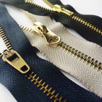 Comprar o produto de Ziper em Outros Serviços em Bauru, SP por Solutudo