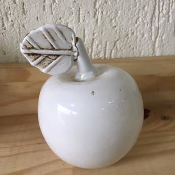 Comprar o produto de Maçã Decorativa em Decoração em São Carlos, SP por Solutudo