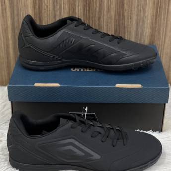 Comprar o produto de Chuteira Society Umbro em A Classificar em Uberlândia, MG por Solutudo