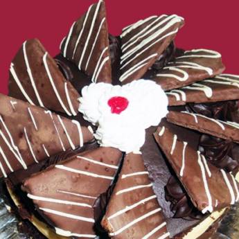 Comprar o produto de Torta tentação em Bolos e Doces em Aracaju, SE por Solutudo