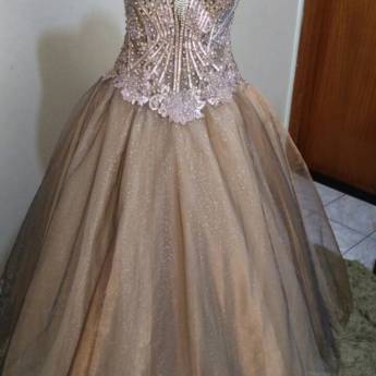 Comprar o produto de Vestidos Debutantes em Vestidos Casuais em Indaiatuba, SP por Solutudo