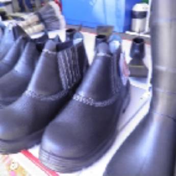 Comprar o produto de Sapatos de Qualidades em A Classificar em Presidente Prudente, SP por Solutudo