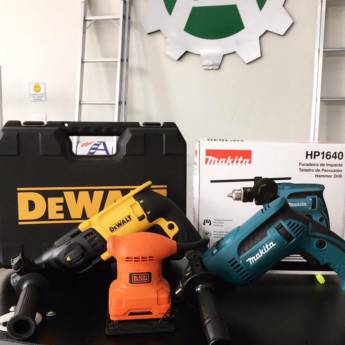 Comprar o produto de Furadeiras DeWalt e Makita  em Ferramentas em Araçatuba, SP por Solutudo