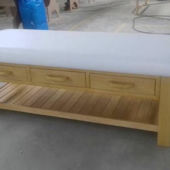 Comprar o produto de MESA DE MASSAGEM SPA LUXO COM GAVETAS em Cadeiras e Mesas em Botucatu, SP por Solutudo