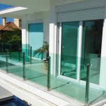 Comprar o produto de Sacadas de vidro em Segurança para Casa em Botucatu, SP por Solutudo