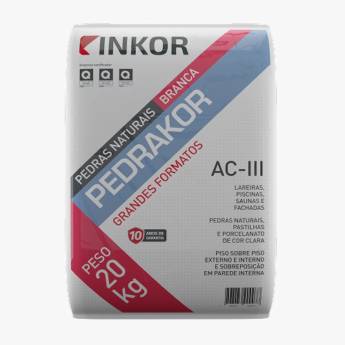 Comprar o produto de Argamassa Inkor Pedrakor AC-III Branca (20kg) em Materiais para Construção pela empresa Construmax Materiais para Construção em Riviera de Santa Cristina XIII, SP por Solutudo
