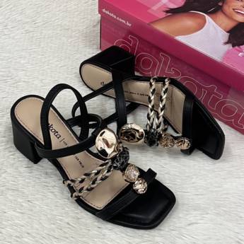 Comprar o produto de Sandália adulta Dakota em A Classificar em Uberlândia, MG por Solutudo