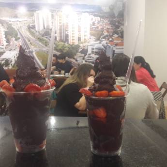 Comprar o produto de Açaí 300ml com morango em Alimentos e Bebidas em Jundiaí, SP por Solutudo