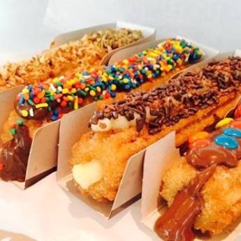 Comprar o produto de Churros de Doce de Leite em Bolos e Doces em Botucatu, SP por Solutudo