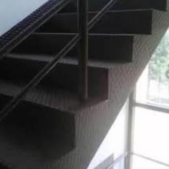 Comprar o produto de Escada de Metal em Bauru em Serralheria em Bauru, SP por Solutudo