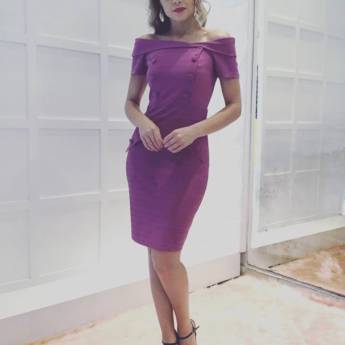 Comprar o produto de Vestido ombro de fora em Calçados, Roupas e Bolsas em Bauru, SP por Solutudo