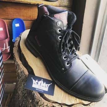 Comprar o produto de Botas em Botas em Araçatuba, SP por Solutudo