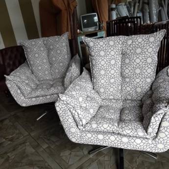 Comprar o produto de Cadeiras Estofadas em Cadeiras em Araçatuba, SP por Solutudo