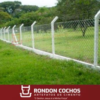 Comprar o produto de Mourão de Concreto para Alambrado em Construção em Araçatuba, SP por Solutudo