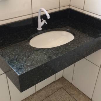 Comprar o produto de Lavatório de granito Verde Ubatuba com Cuba de embutir Oval branca em Cubas e Pias para Banheiro em Birigui, SP por Solutudo