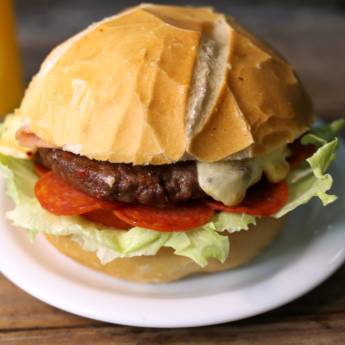 Comprar o produto de X - salada artesanal em Lanches pela empresa Adorela Panificadora e Confeitaria em Foz do Iguaçu, PR por Solutudo