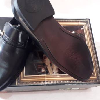 Comprar o produto de Brechó Stars  em Calçados, Roupas e Bolsas em Marília, SP por Solutudo