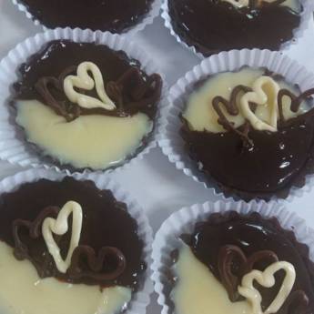 Comprar o produto de Brigadeiros em Alimentos e Bebidas em Aracaju, SE por Solutudo