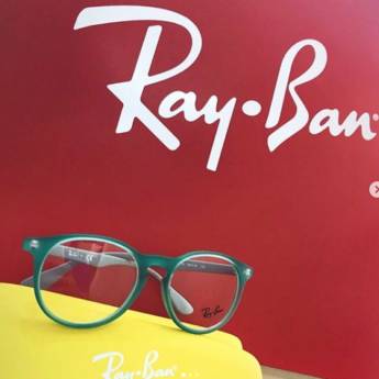 Comprar o produto de Armação Ray-Ban  em Ray-Ban pela empresa Ótica Especialista em Birigui, SP por Solutudo
