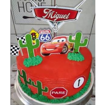 Comprar o produto de Bolo de Abacaxi com creme em Bolos em Itupeva, SP por Solutudo