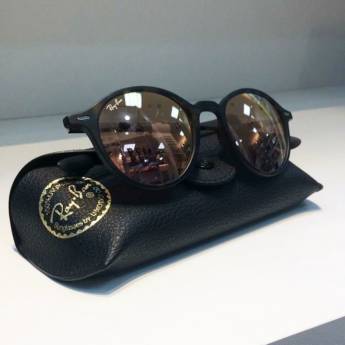 Comprar o produto de Óculos Rayban com lente espelhada em Outros em Marília, SP por Solutudo