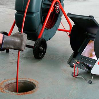 Comprar o produto de Desentupimento de Esgoto em Desentupimento pela empresa Desentupidora Suprematec em Bauru, SP por Solutudo