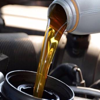 Comprar o produto de Troca de óleo em carros em Veículos e Transportes em Foz do Iguaçu, PR por Solutudo