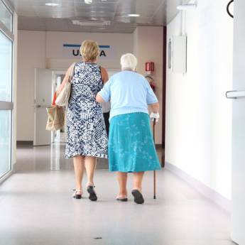 Comprar o produto de Acompanhante Hospitalar em Bauru em Enfermeiros e Cuidadores em Bauru, SP por Solutudo