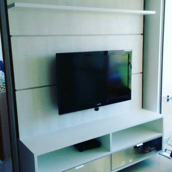 Comprar o produto de Painel de TV em Estantes em Foz do Iguaçu, PR por Solutudo