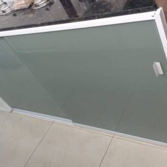 Comprar o produto de Porta Pia de Vidro e Acrílico em Vidraçaria em Botucatu, SP por Solutudo