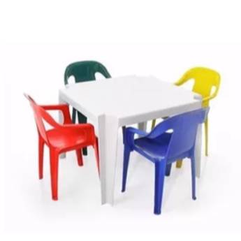 Comprar o produto de Poltrona Infantil - marca Rei do Plástico Goyana em Cadeiras e Mesas em São José dos Campos, SP por Solutudo