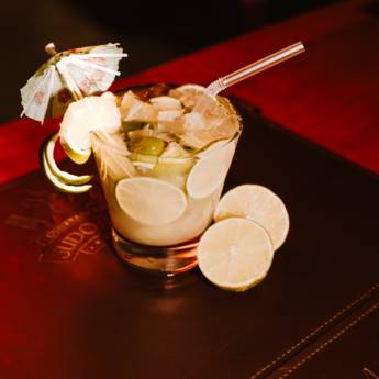 Comprar o produto de Caipirinha em Drinks pela empresa Churrascaria Sudoeste em Mineiros, GO por Solutudo