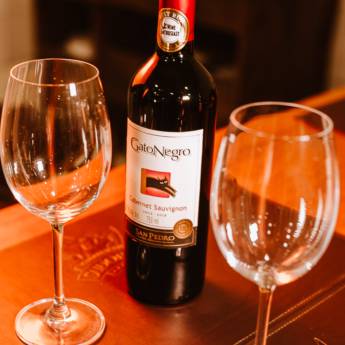 Comprar o produto de Vinho Gato Negro Cabernet Sauvignon em Vinhos pela empresa Churrascaria Sudoeste em Mineiros, GO por Solutudo